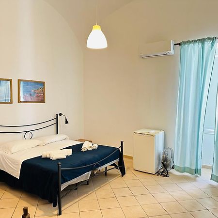 Clorinda - Immobilevante Ponza Exterior photo